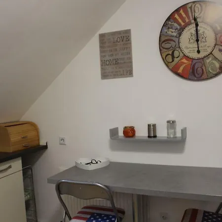 Apartamento Fewo Am Blauen Hut In *